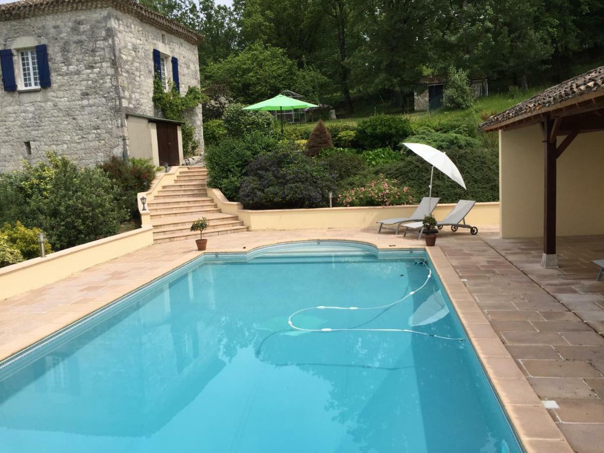 Bergerie Le Vieux Manoir Valeilles Exterior foto