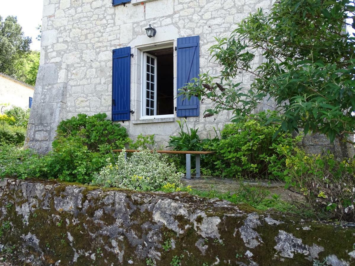 Bergerie Le Vieux Manoir Valeilles Exterior foto